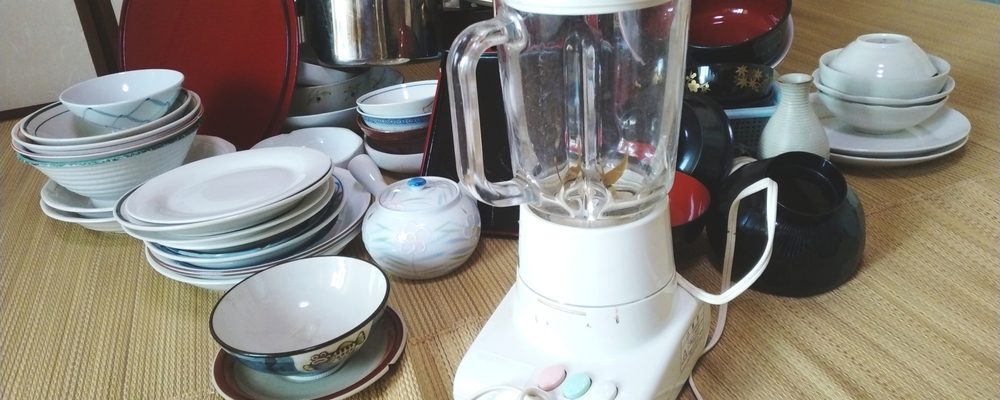 家財が残ったままの室内